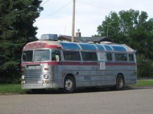 Old_Bus_(3658175083)